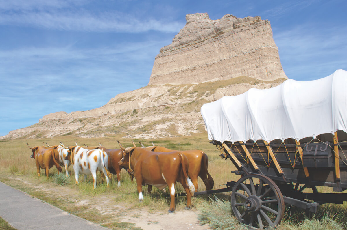 ScottsBluffPeakCoveredWagon Jefferson Tours and Charters