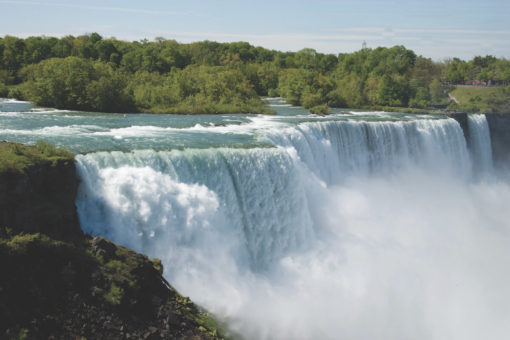 Bus Trip to see Niagara Falls - Shockey Tours