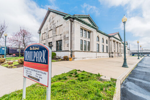 Lighthouse Restaurant and Historic RailPark & Train Museum