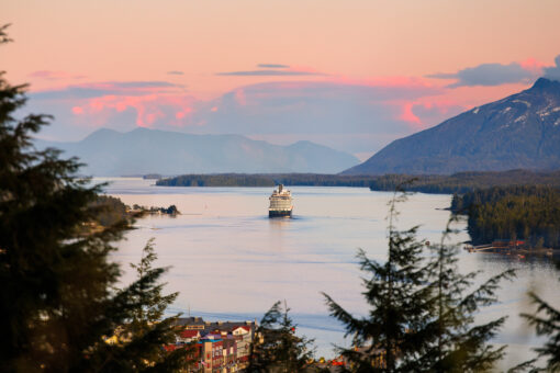 Alaska By Land & Sea - Featuring Denali National Park & McKinley Explorer by Train